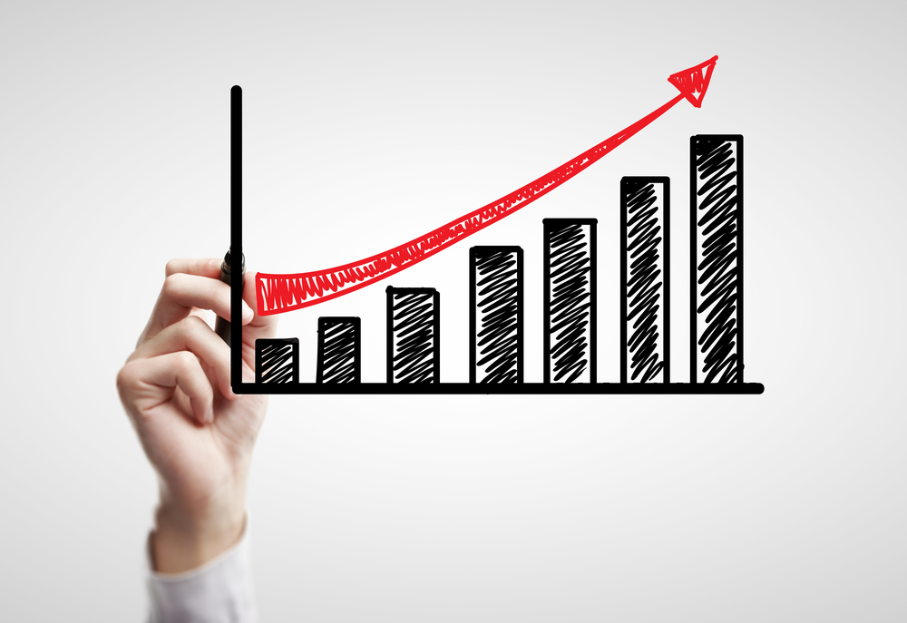 India's Services Activity Rebounds to 56.7 in August on Shopping Binge
