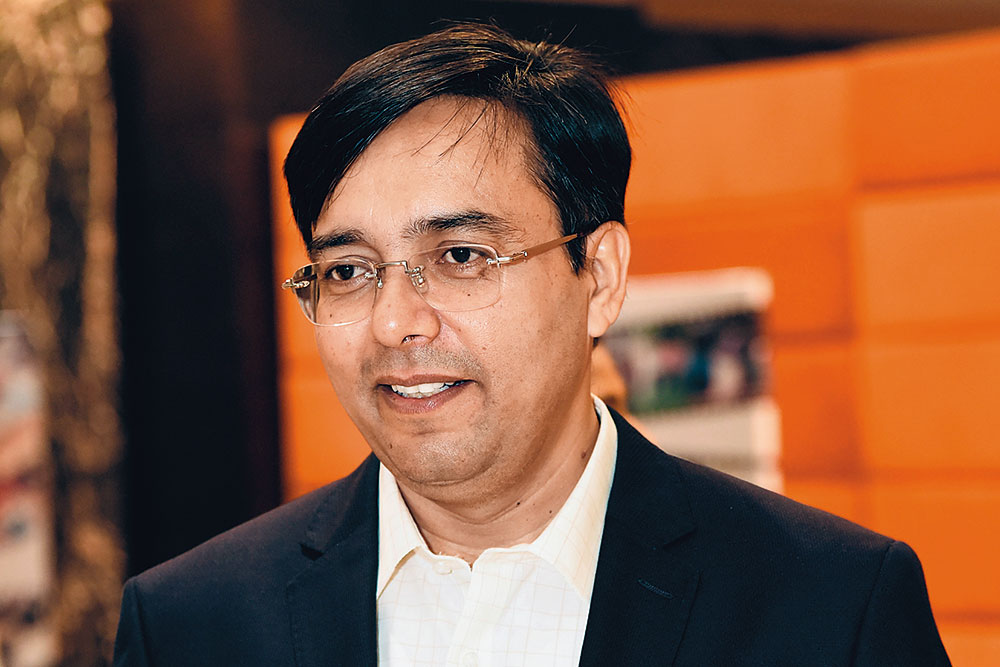 Retail investors should invest consistently in line with financial goals, keeping in view their risk appetite and asset allocation