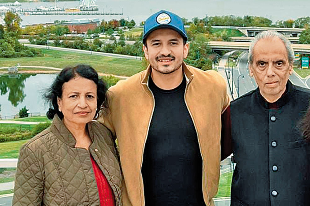 Left to Right: Geeta Gupta,  Rajat Gupta, Vijay Gupta