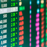 Market closes hybrid, Gold loses - Crude gains