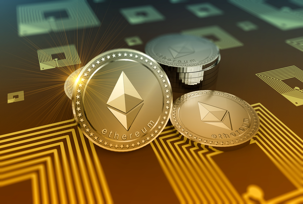 Bitcoin Resilient, Top Altcoins Register Growth